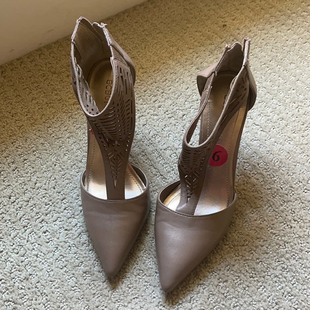 Ladies shoes